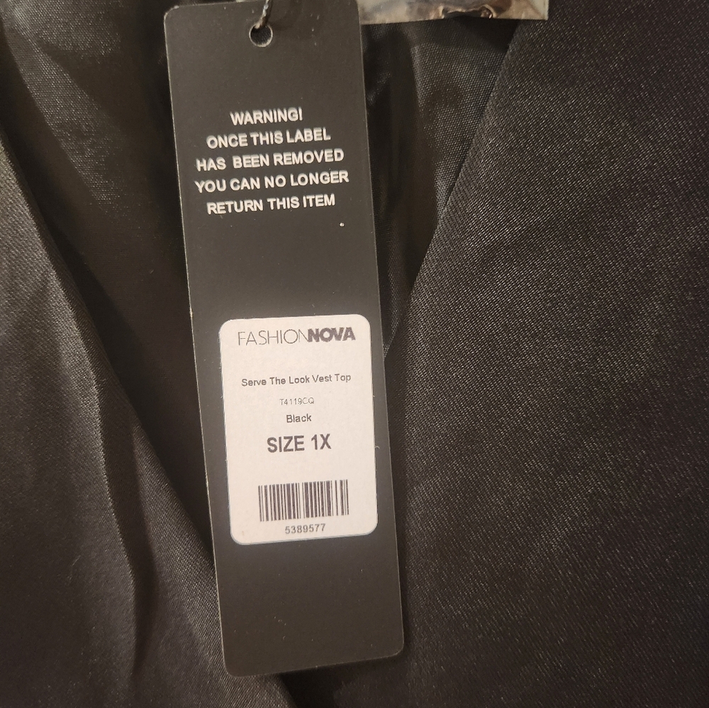 Vest - Picture 3 of 4